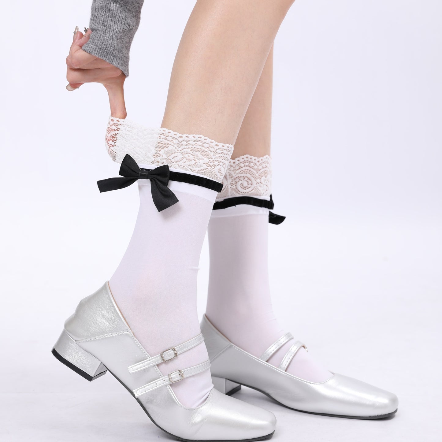 Lolita-Inspired Lace Socks with Bows – Kawaii JK Style