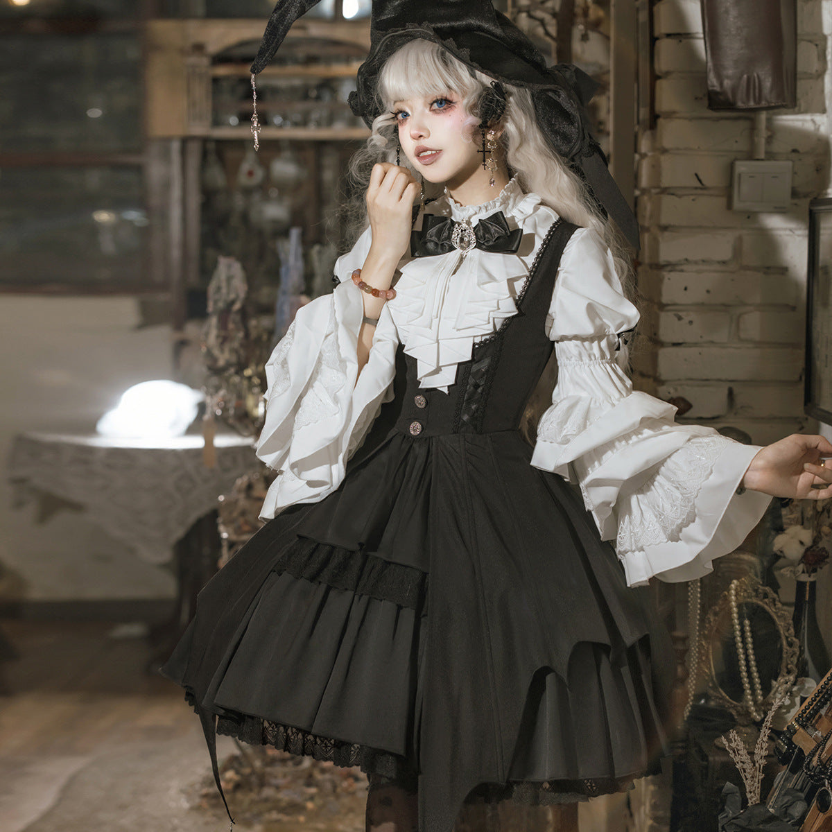 Bear Fun Sauce Original Dawn Witch Lolita Female Lolita Hat Shirt Straps Dress Carmly Wind Suit 7150